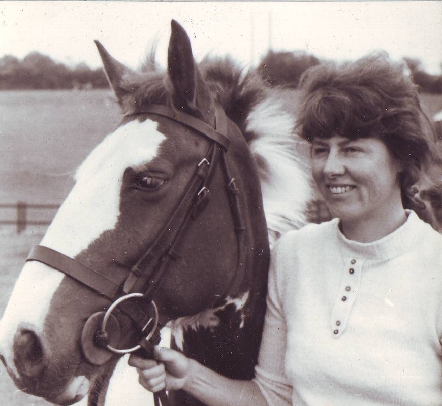 Photo of Yvonne Saar with a horse called Tattoo